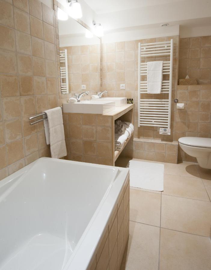 Domaine Le Bois Des Dames Bed & Breakfast Chantemerle-les-Grignan ภายนอก รูปภาพ